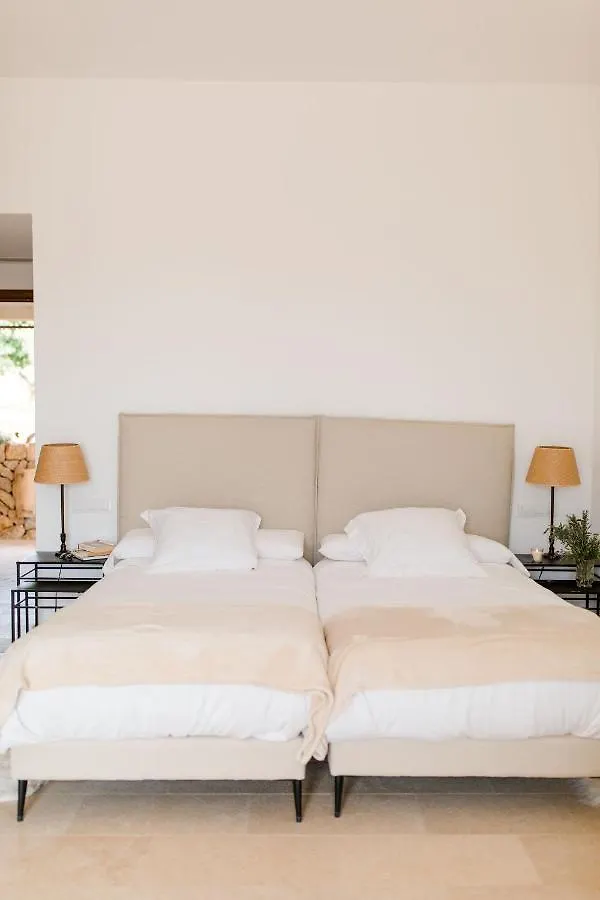 Finca Es Cabas Санта-Мария-дель-Ками Гостевой дом